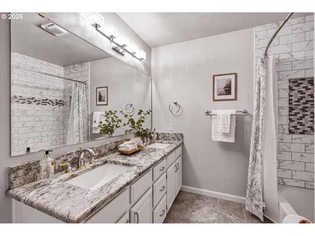 2745 UPPER BRECKENRIDGE Loop, Salem, OR 97304