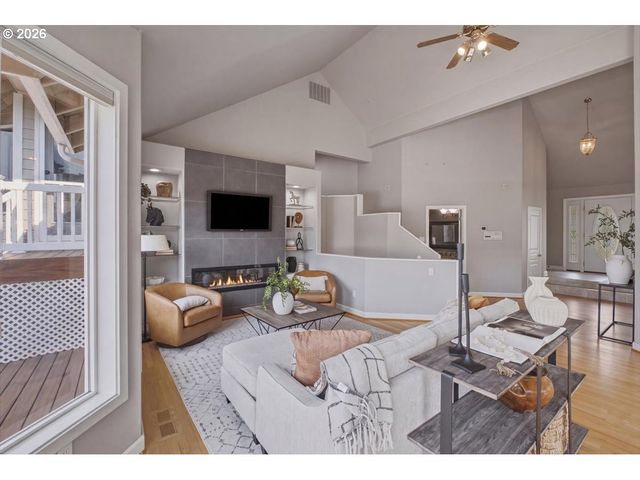 2745 UPPER BRECKENRIDGE Loop, Salem, OR 97304