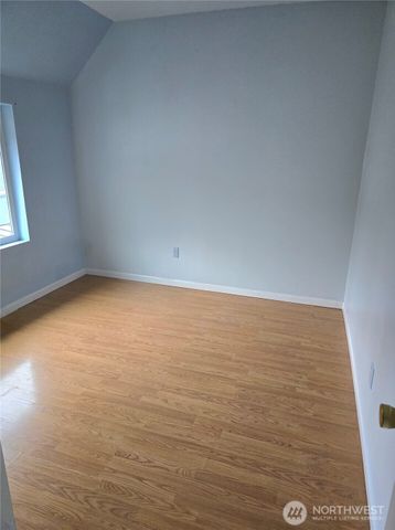 1205 Cedar Street, Raymond, WA 98577