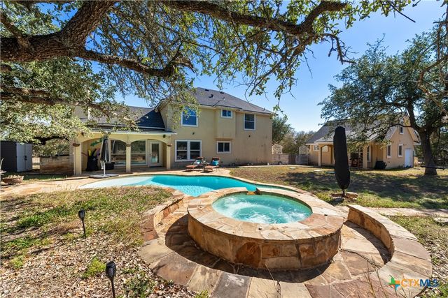 1021 Canna Lily Circle, Driftwood, TX 78619