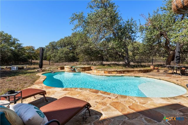 1021 Canna Lily Circle, Driftwood, TX 78619