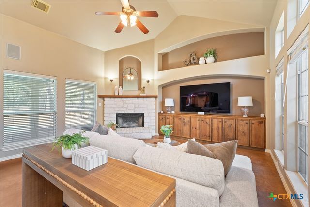 1021 Canna Lily Circle, Driftwood, TX 78619