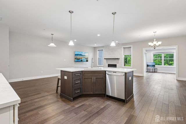 52 Riverwalk, Plainsboro, NJ 08536