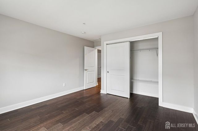 52 Riverwalk, Plainsboro, NJ 08536