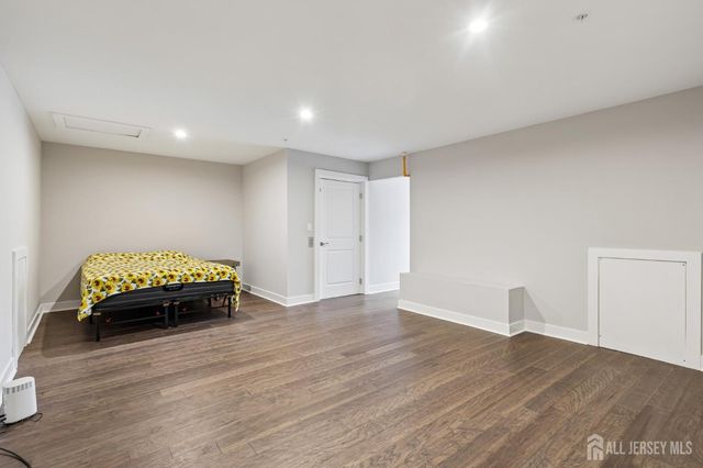 52 Riverwalk, Plainsboro, NJ 08536
