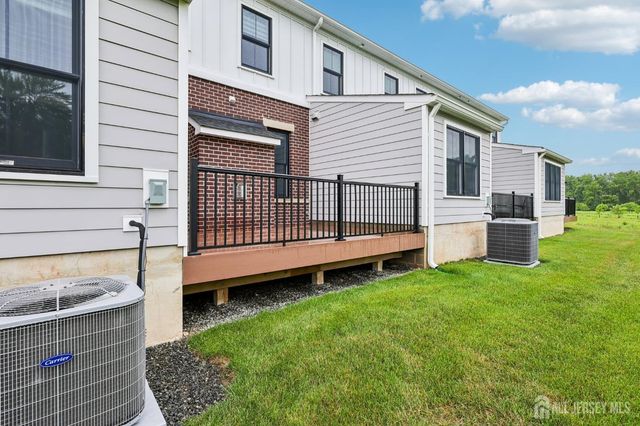 52 Riverwalk, Plainsboro, NJ 08536