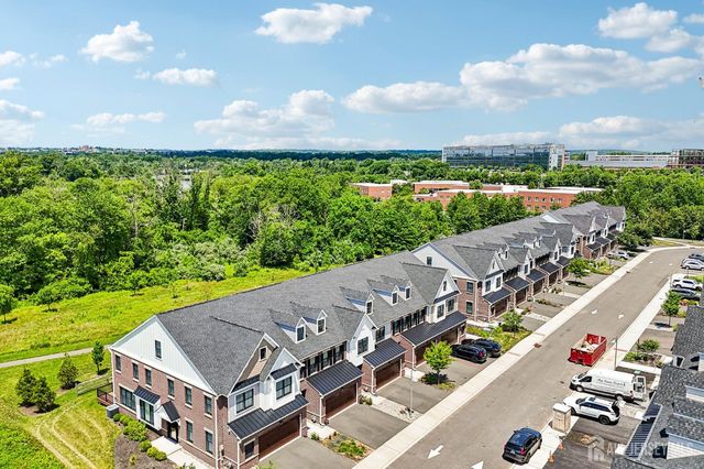52 Riverwalk, Plainsboro, NJ 08536