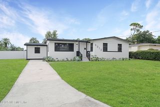 6012 MEADOWS Lane, Jacksonville, FL 32277