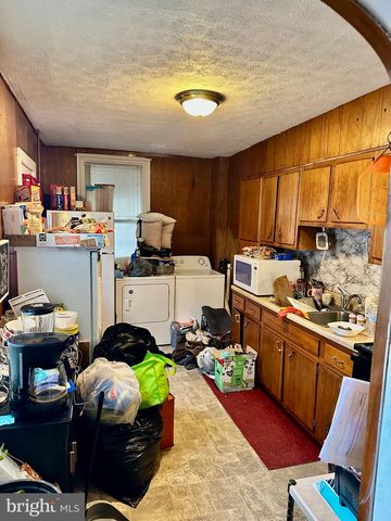 1262 WILLOW ST, Lebanon, PA 17046