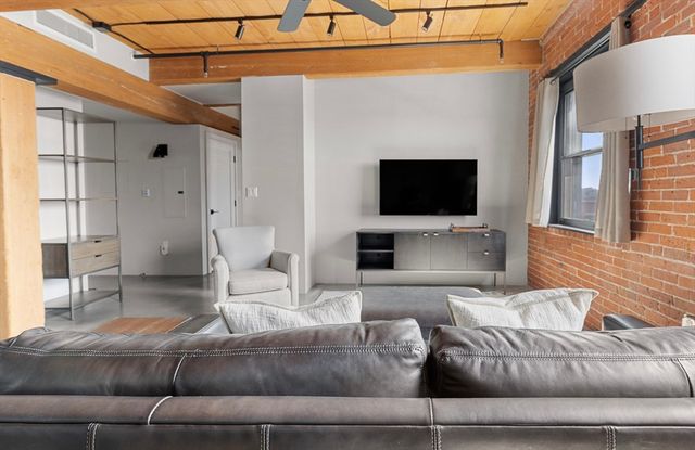 90 Wareham St 312, Boston, MA 02118