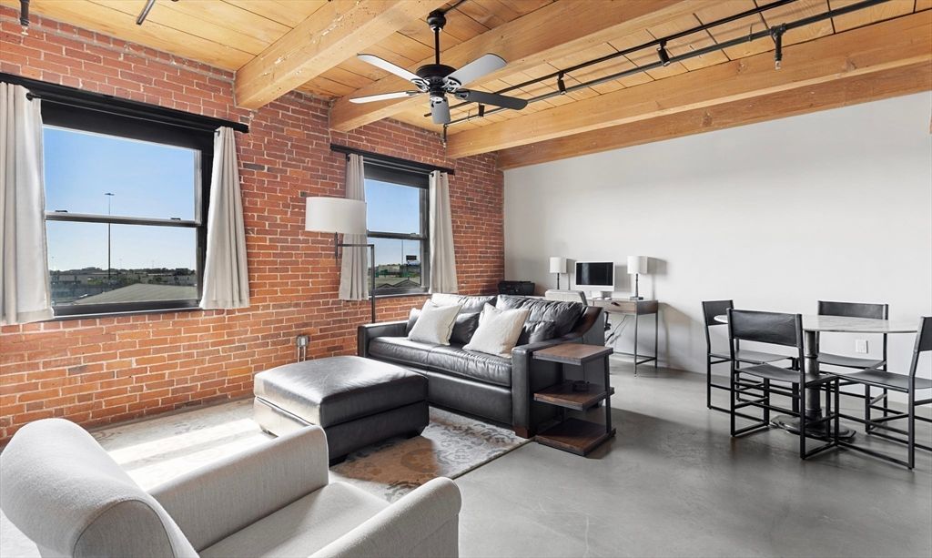 90 Wareham St 312, Boston, MA 02118