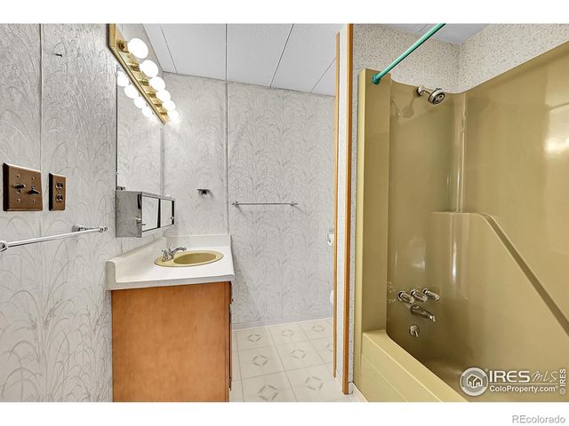 11850 Jasper Road, Lafayette, CO 80026