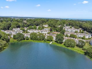 95 Rowayton Woods Drive 95, Norwalk, CT 06854