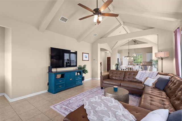 4211 Woodhaven TRL, Round Rock, TX 78665