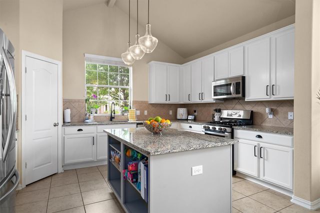 4211 Woodhaven TRL, Round Rock, TX 78665