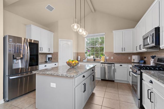 4211 Woodhaven TRL, Round Rock, TX 78665