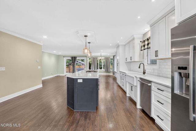 9125 Garden Road, Maumee, OH 43537