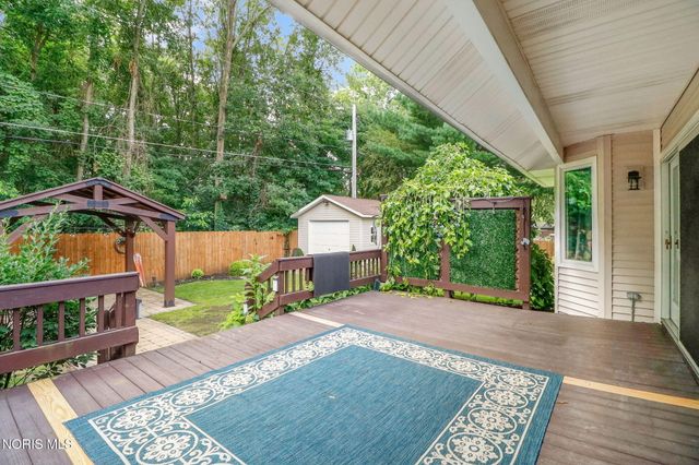 9125 Garden Road, Maumee, OH 43537