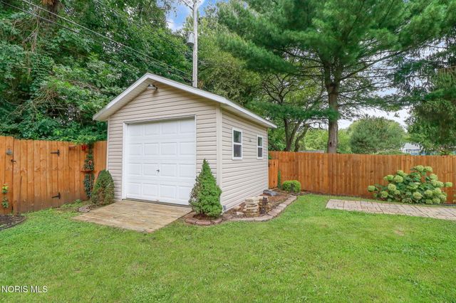 9125 Garden Road, Maumee, OH 43537