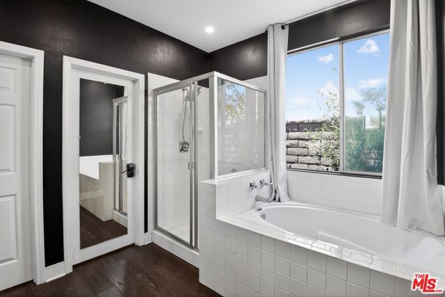 5018 S Chariton Avenue, Los Angeles, CA 90056