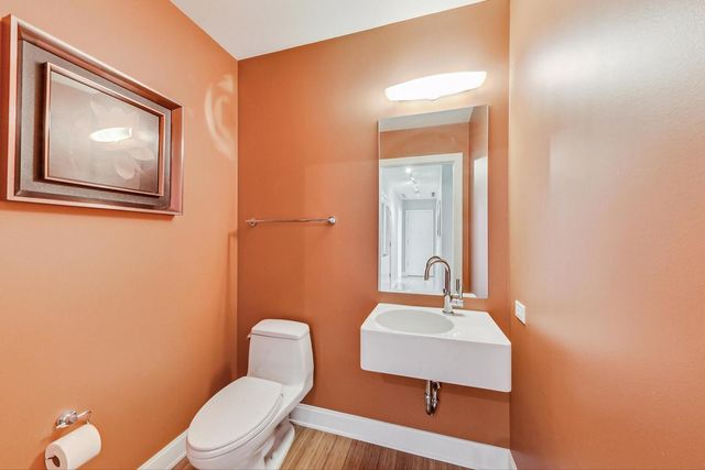 340 E Randolph Street 4901, Chicago, IL 60601