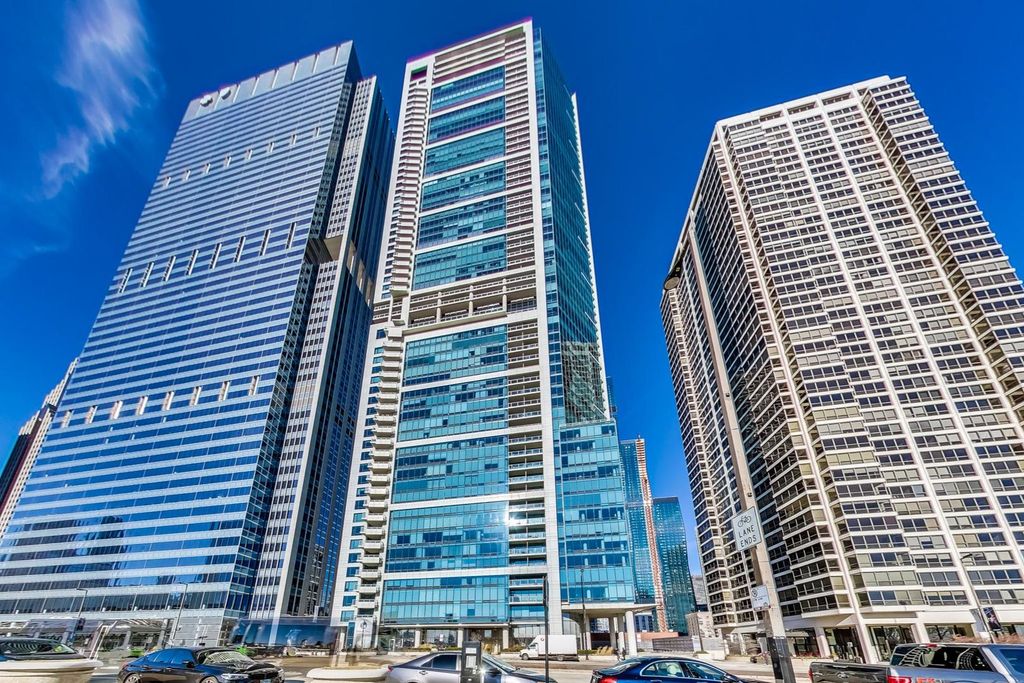 340 E Randolph Street 4901, Chicago, IL 60601