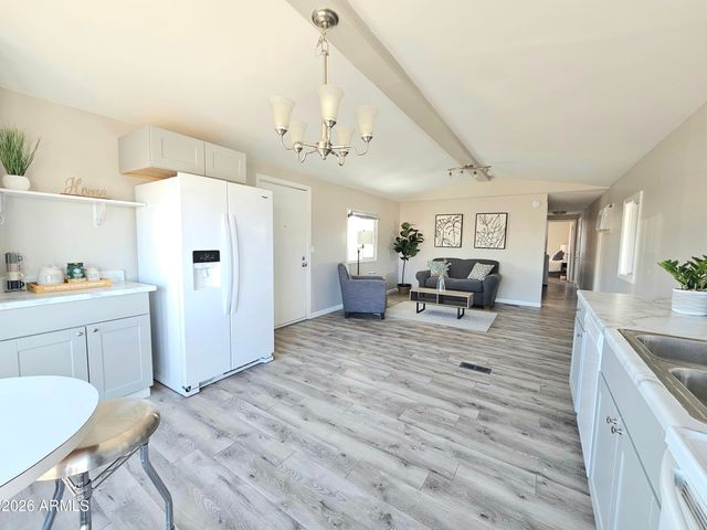 11101 E UNIVERSITY Drive 108, Apache Junction, AZ 85120