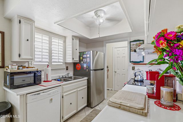 6700 ESCONDIDO Drive C1, El Paso, TX 79912