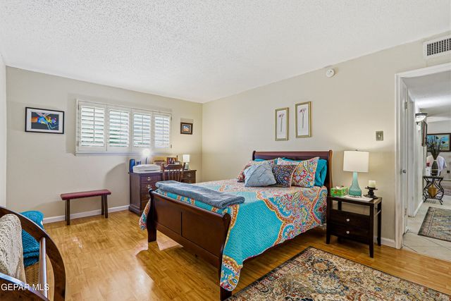 6700 ESCONDIDO Drive C1, El Paso, TX 79912