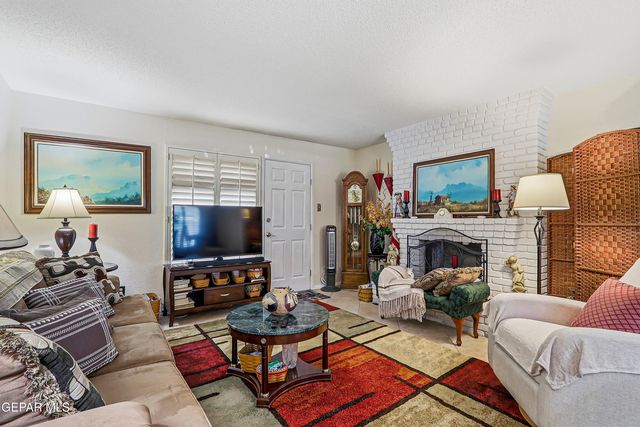 6700 ESCONDIDO Drive C1, El Paso, TX 79912