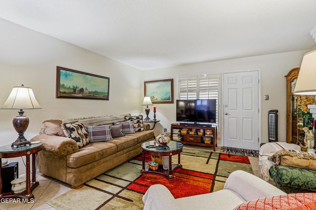 6700 ESCONDIDO Drive C1, El Paso, TX 79912