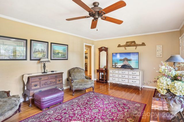 1026 Holly Drive, Gastonia, NC 28054