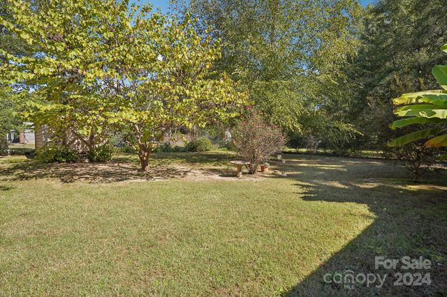 1026 Holly Drive, Gastonia, NC 28054