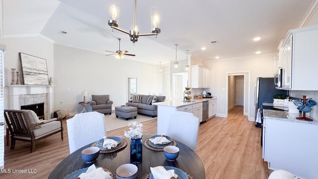7722 Willow Way, Hernando, MS 38632