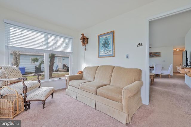 14-A MAGNOLIA RD, Manahawkin, NJ 08050