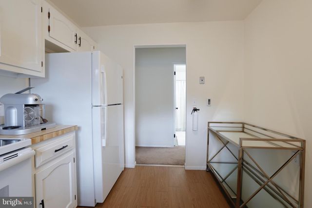 14-A MAGNOLIA RD, Manahawkin, NJ 08050