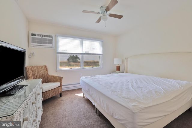 14-A MAGNOLIA RD, Manahawkin, NJ 08050