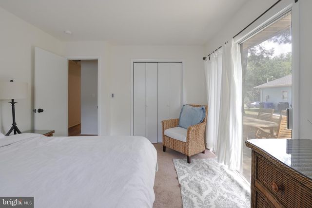 14-A MAGNOLIA RD, Manahawkin, NJ 08050