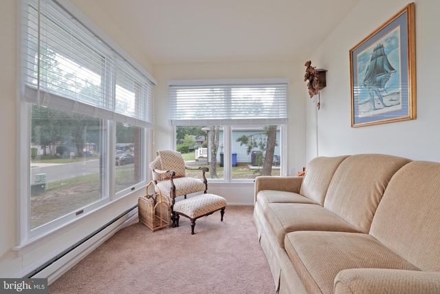 14-A MAGNOLIA RD, Manahawkin, NJ 08050