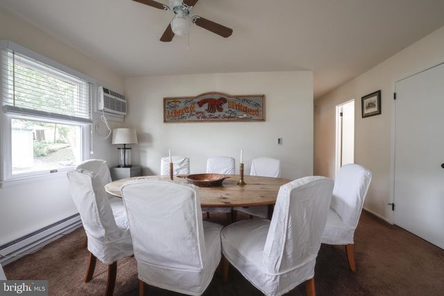 14-A MAGNOLIA RD, Manahawkin, NJ 08050