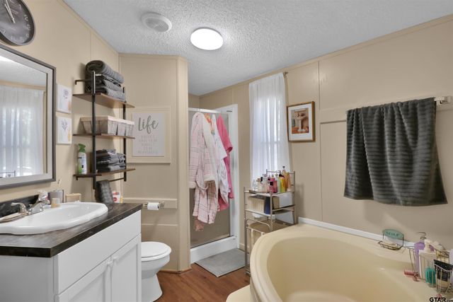 602 N Commerce, Overton, TX 75684