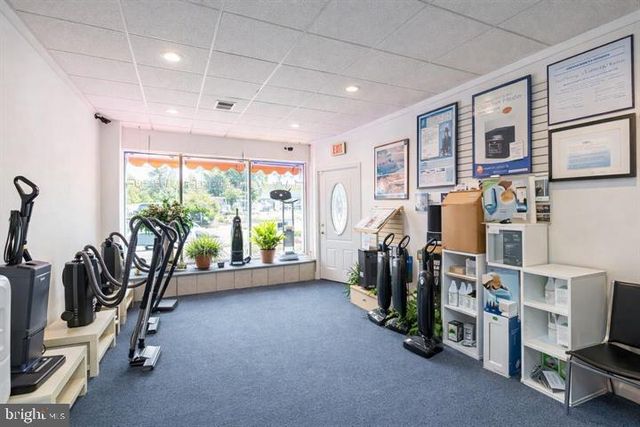 447 W CHESTER PIKE, Havertown, PA 19083