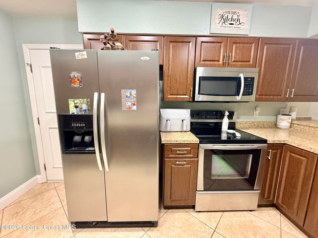 1046 W Samms Avenue, Port Orange, FL 32129