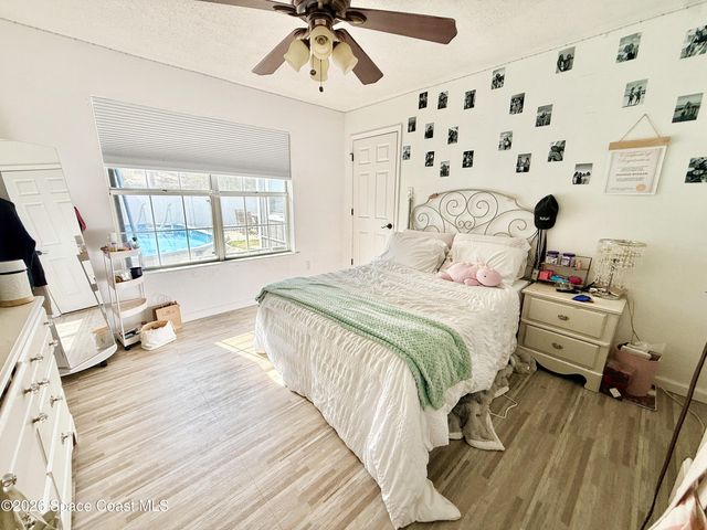 1046 W Samms Avenue, Port Orange, FL 32129