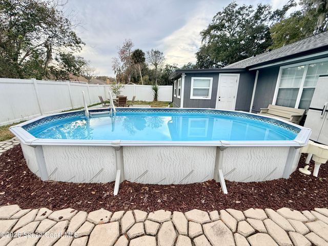 1046 W Samms Avenue, Port Orange, FL 32129