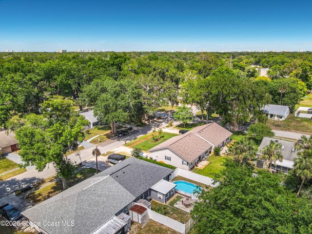 1046 W Samms Avenue, Port Orange, FL 32129