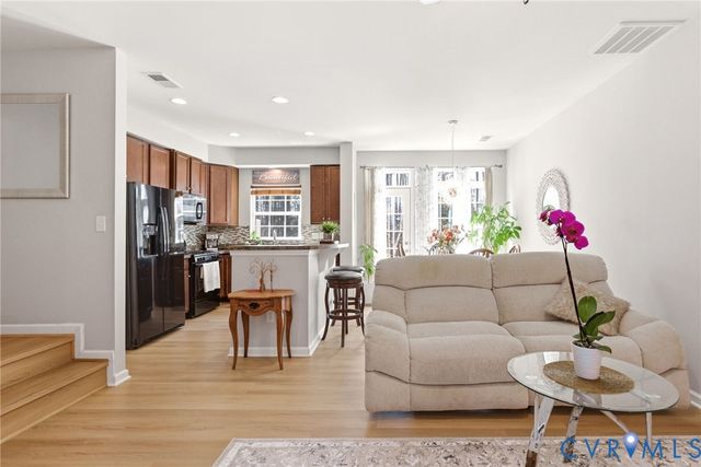 8962 Ringview Dr, Mechanicsville, VA 23116