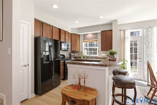 8962 Ringview Dr, Mechanicsville, VA 23116