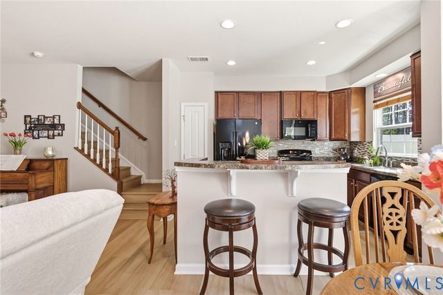 8962 Ringview Dr, Mechanicsville, VA 23116