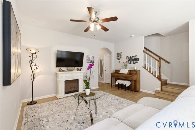 8962 Ringview Dr, Mechanicsville, VA 23116